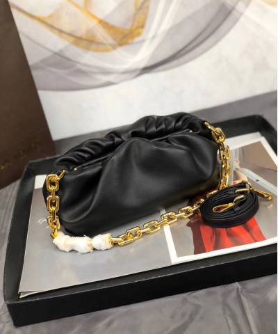 Клатч Bottega Veneta The Chain Pouch Black